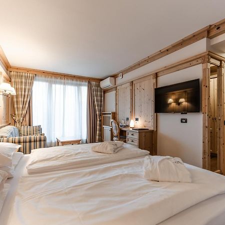 Tevini Dolomites Charming Hotel Коммеццадура Экстерьер фото