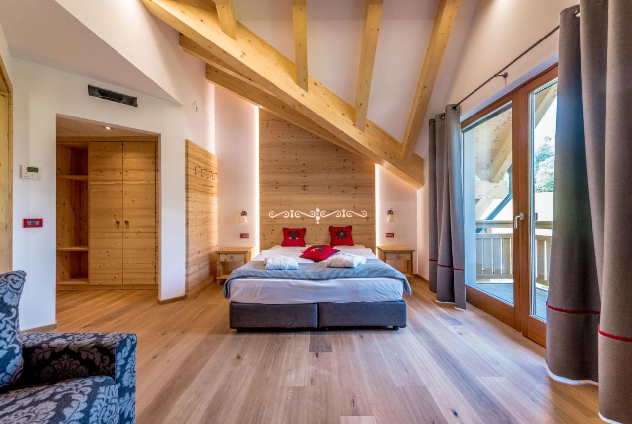 Tevini Dolomites Charming Hotel Коммеццадура Экстерьер фото