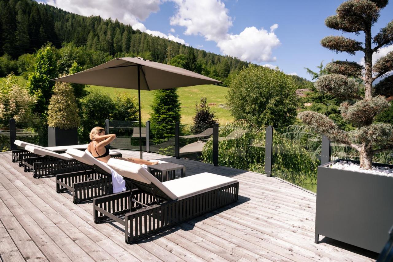 Tevini Dolomites Charming Hotel Коммеццадура Экстерьер фото